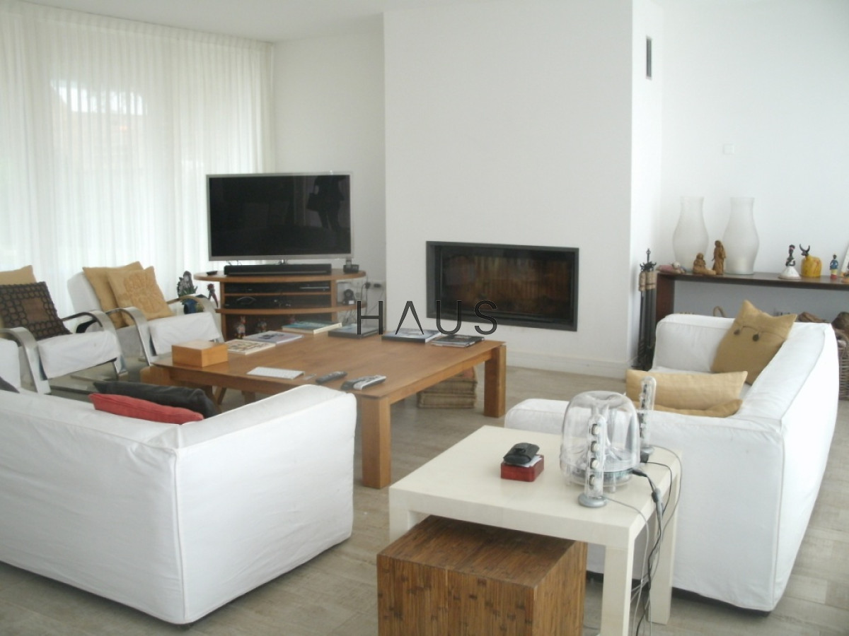 Casa ID.642 - CASA EN BARRIO CERRADO ALQUILER ANUAL DISPONIBLE DESDE JUNIO 2026