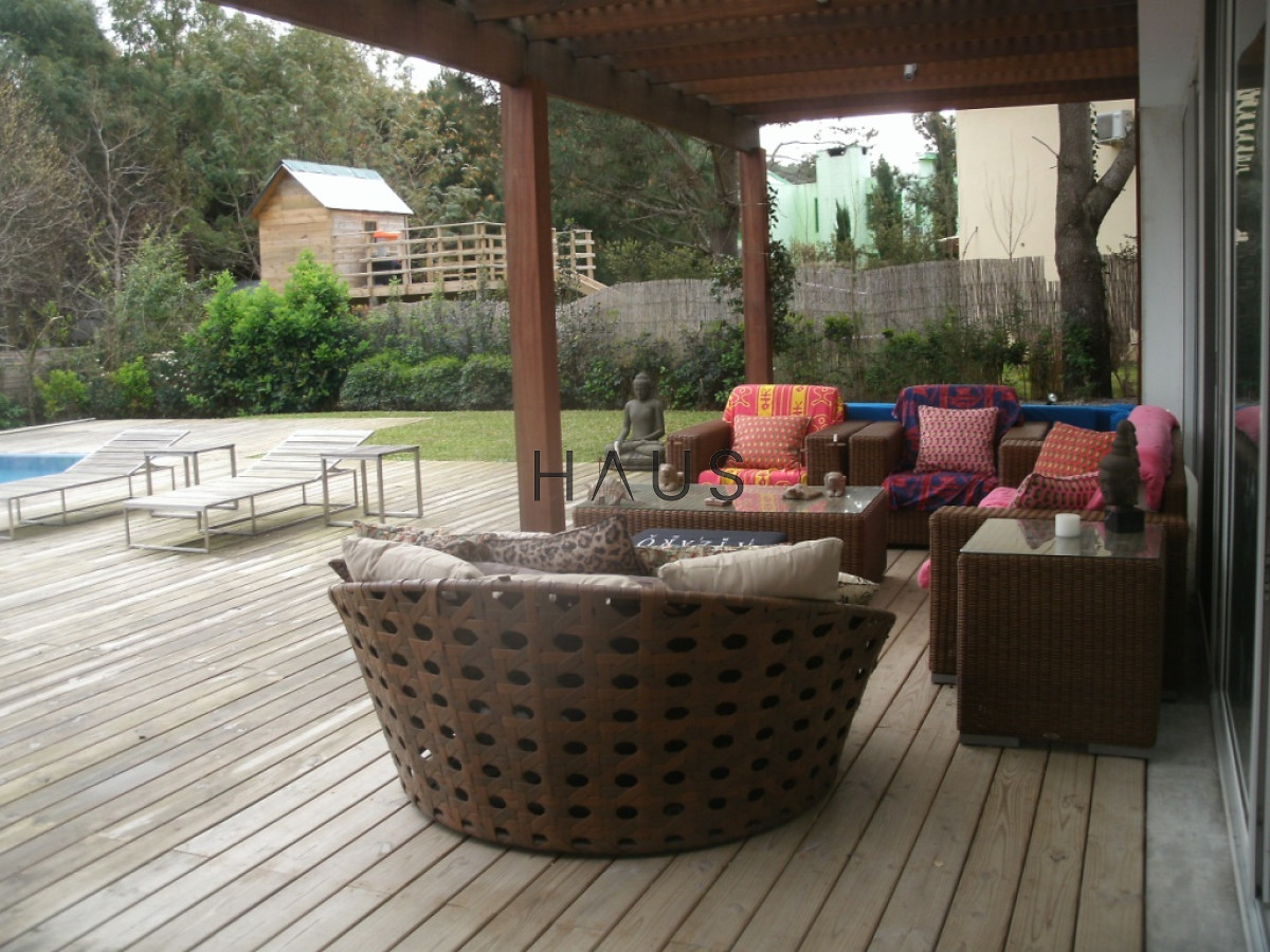 Casa ID.642 - CASA EN BARRIO CERRADO ALQUILER ANUAL DISPONIBLE DESDE JUNIO 2026