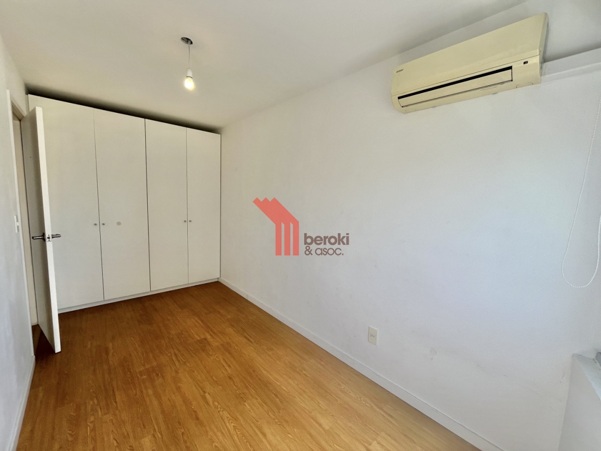 Apartamento ID.166 - Venta apartamento 3 dormitorios 2 baños y garage en Malvín 