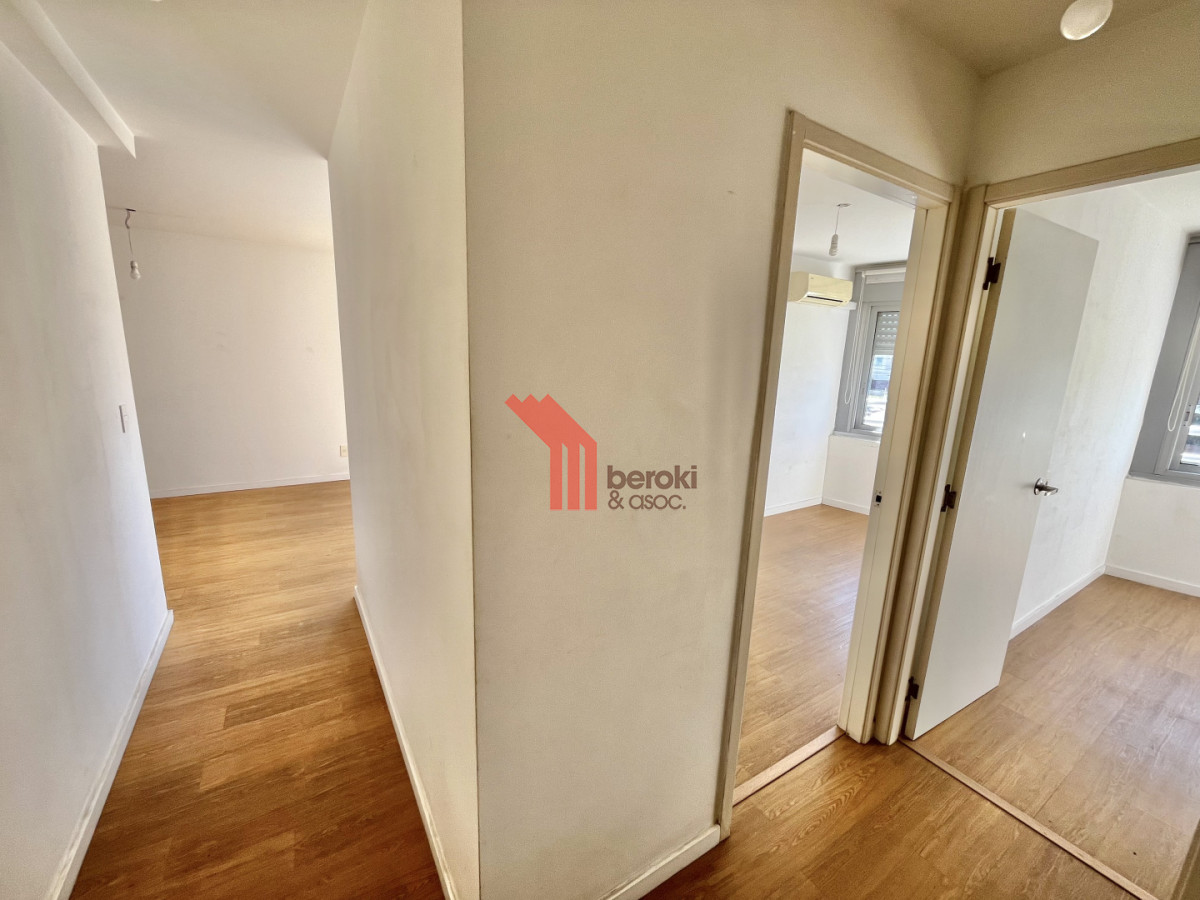Apartamento ID.166 - Venta apartamento 3 dormitorios 2 baños y garage en Malvín 
