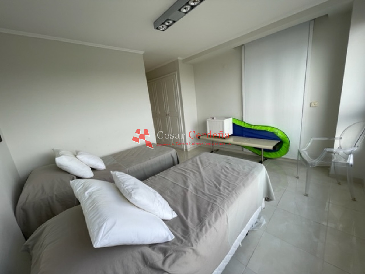 Apartamento ID.1866 - VENTA PUNTA DEL ESTE MANSA PRIMERA LINEA 