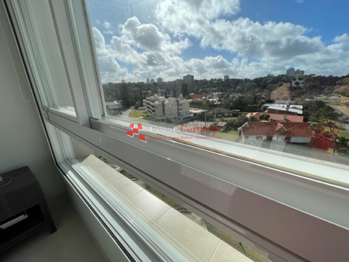Apartamento ID.1866 - VENTA PUNTA DEL ESTE MANSA PRIMERA LINEA 