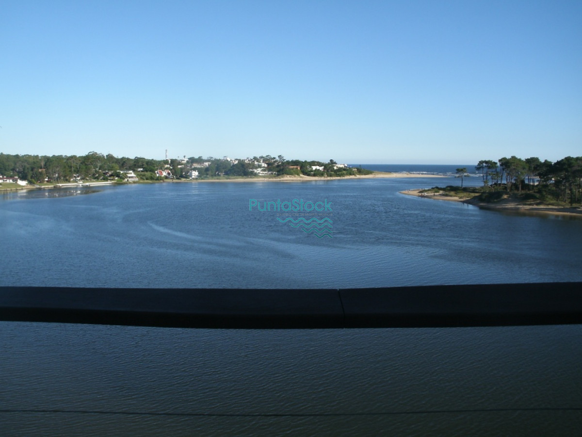 ALQUILER PENT HOUSE EN LA BARRA FRENTE DESEMBOCADURA ARROYO MALDONADO - PSK206A
