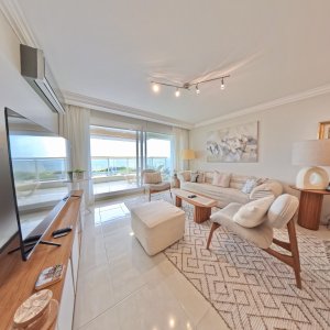 PUNTA DEL ESTE ALQUILER APARTAMENTO PRIMERA LINEA MANSA