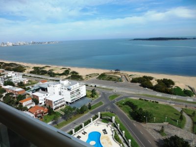 VENTA PUNTA DEL ESTE MANSA PRIMERA LINEA 