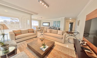 VENTA PUNTA DEL ESTE MANSA PRIMERA LINEA