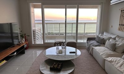 VENTA PUNTA DEL ESTE MANSA PRIMERA LINEA