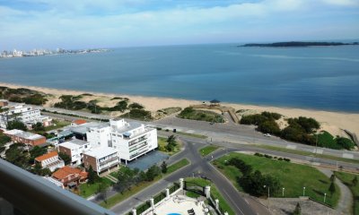 VENTA PUNTA DEL ESTE MANSA PRIMERA LINEA