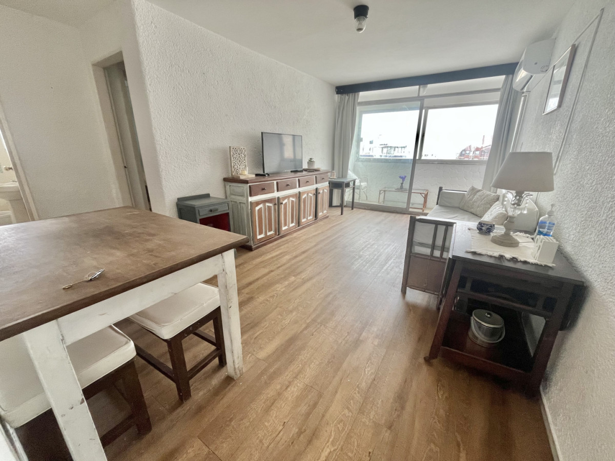 APARTAMENTO 3 DORMITORIOS A RECICLAR