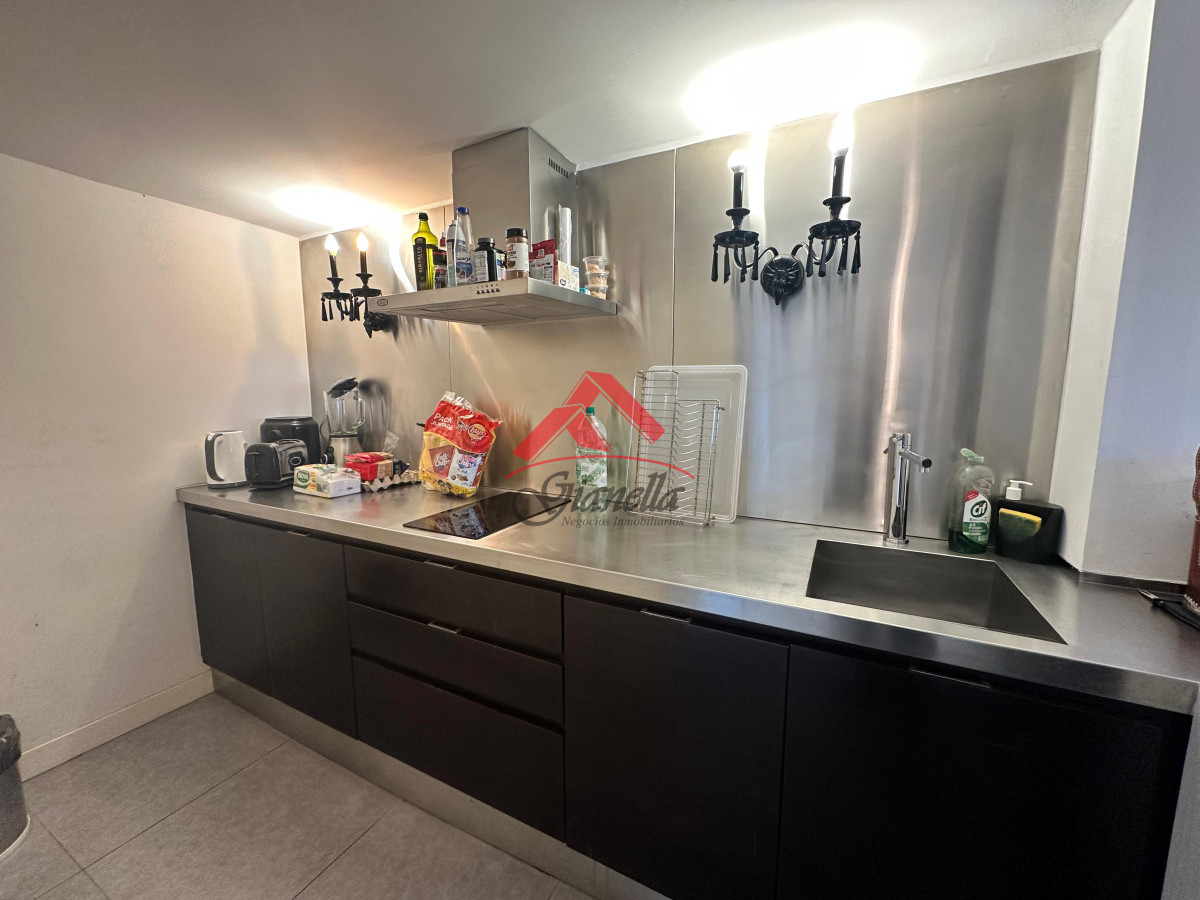Apartamento ID.2233 - Vende apartamento de 2 dormitorios en Roosevelt Punta del Este.