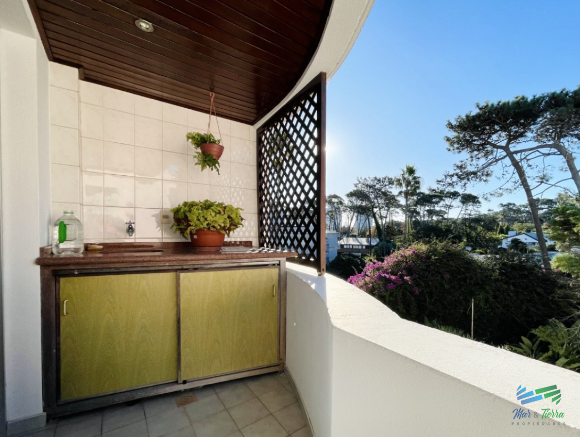 Apartamento ID.5382 - En venta apartamento 3 dormitorios penthouse con parrillero en Mansa - Punta del Este