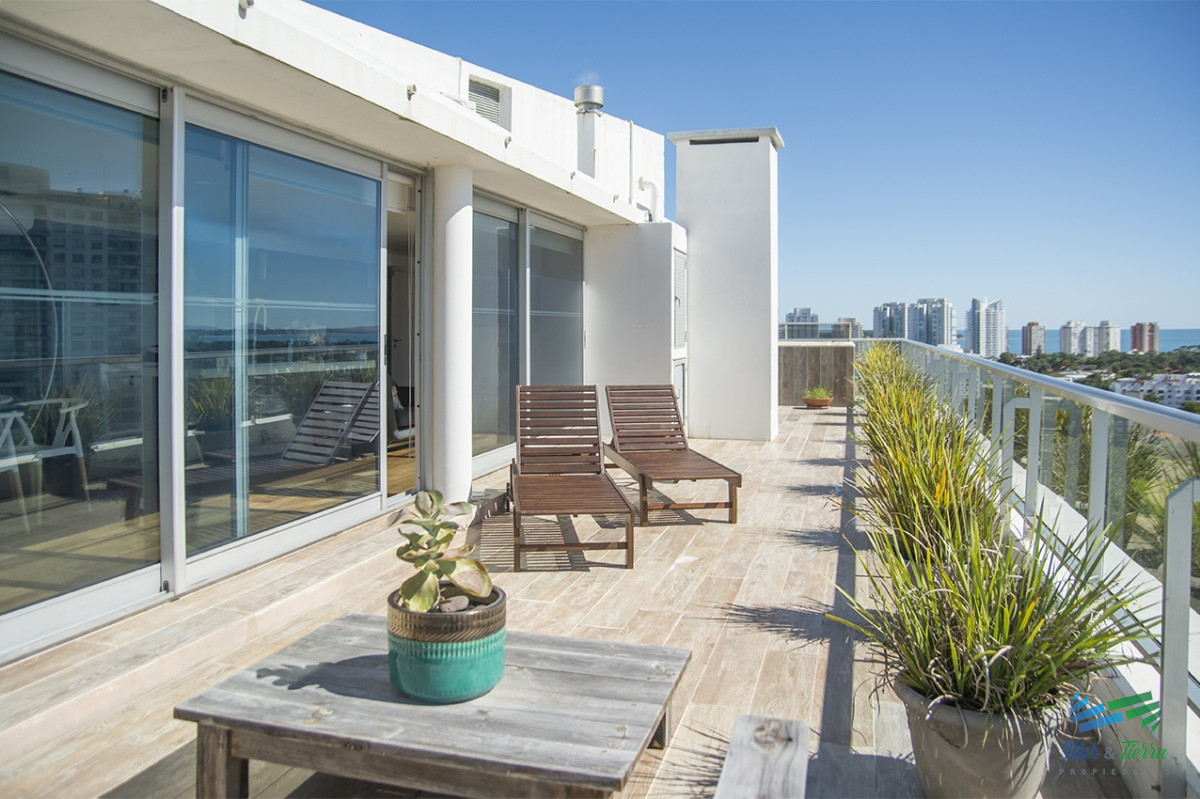 Apartamento ID.5094 - En venta Apartamento de 4 Dormitorios Penthouse en Brava Punta del Este