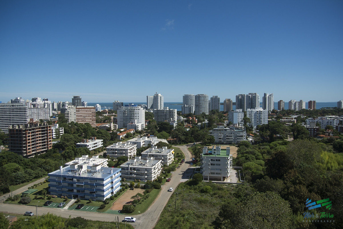 Apartamento ID.5094 - En venta Apartamento de 4 Dormitorios Penthouse en Brava Punta del Este