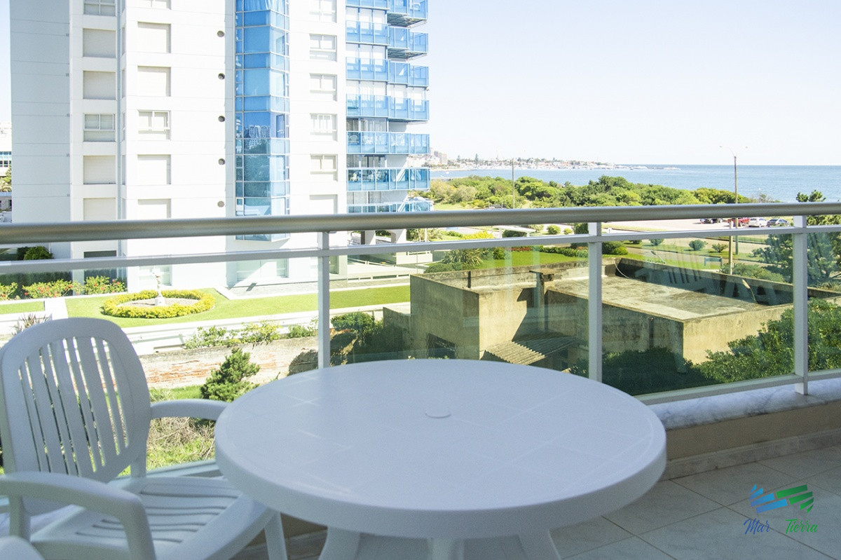 Apartamento ID.3227 - Departamento de 3 dormitorios en Punta del Este