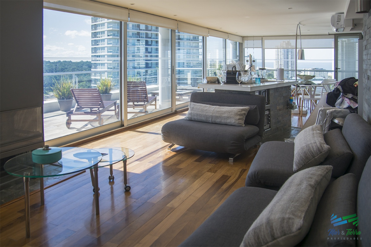 Apartamento ID.5094 - En venta Apartamento de 4 Dormitorios Penthouse en Brava Punta del Este