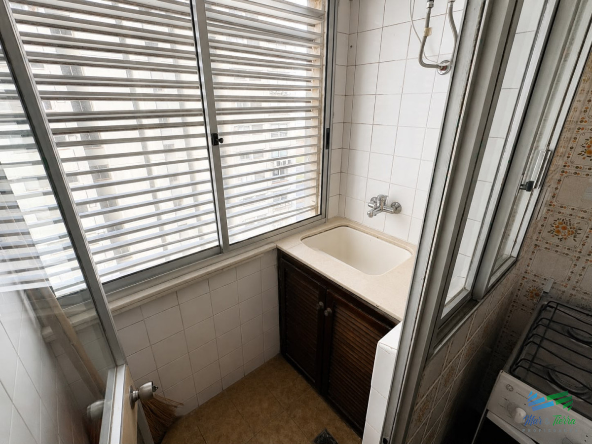 Apartamento ID.5907 - En venta apartamento 1 dormitorio, frente al Mar, excelente vista a la Brava, Punta del Este
