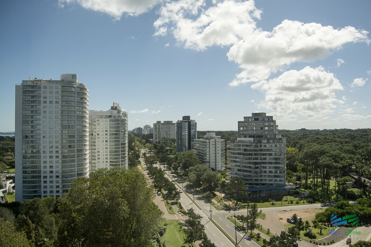 Apartamento ID.5094 - En venta Apartamento de 4 Dormitorios Penthouse en Brava Punta del Este