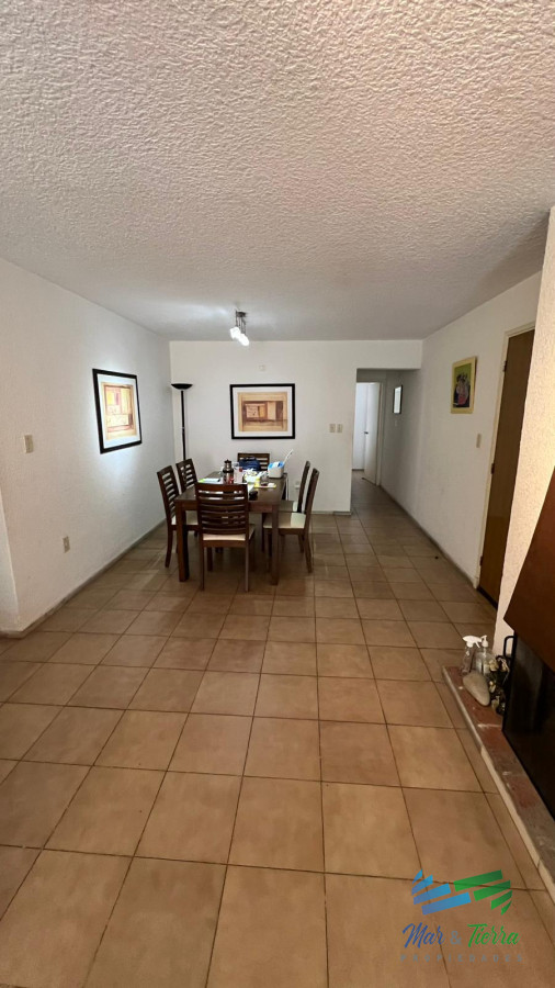 Apartamento ID.5383 - En venta apartamento 3 dormitorios con parrillero en Playa Mansa, Punta del Este