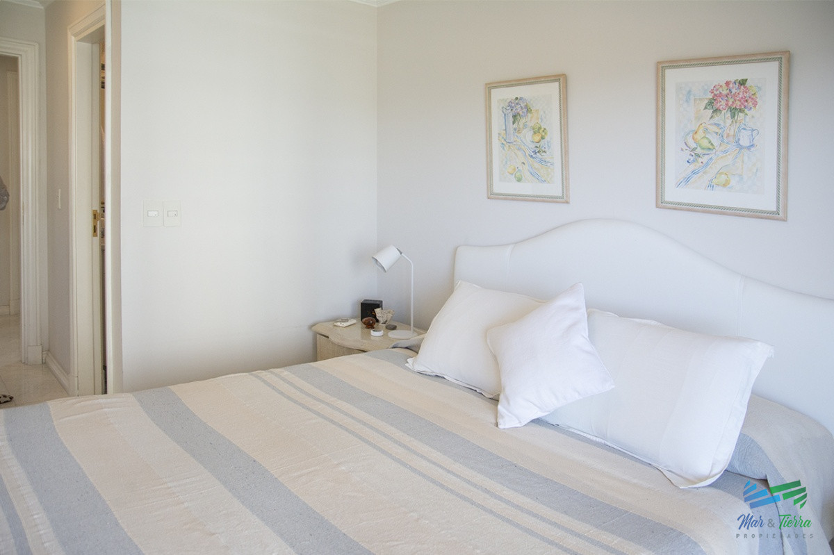 Apartamento ID.3227 - Departamento de 3 dormitorios en Punta del Este