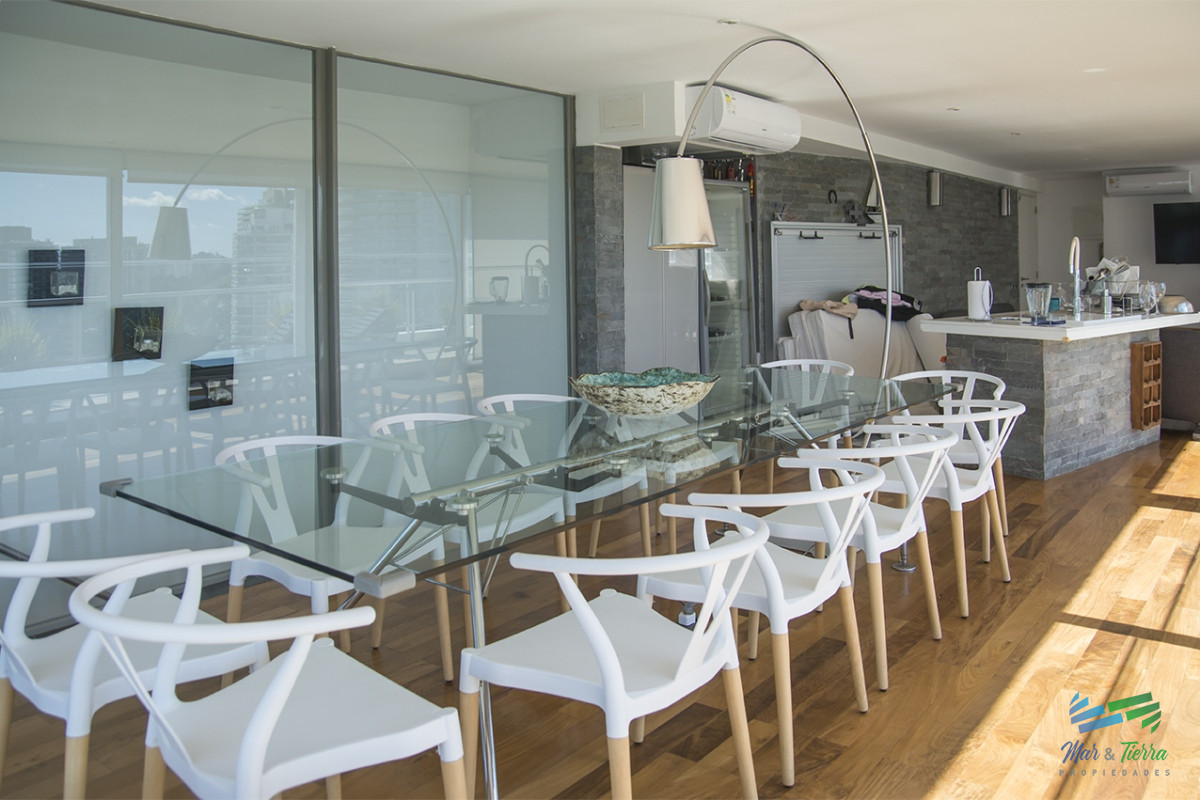 Apartamento ID.5094 - En venta Apartamento de 4 Dormitorios Penthouse en Brava Punta del Este