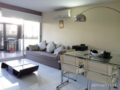 Se Vende Apartamento 2 dormitorios con patio exclusivo. Frente al mar  - Ref : EQP6423