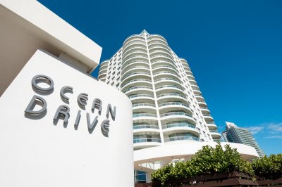 Hermoso Departamento de 2 dormitorios y amplio balcón. - Ref : EQP3116