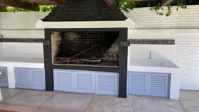 vende casa en la mejor zona de playa mansa, punta del este  - ngp29648c