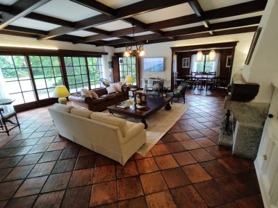 vende casa en la mejor zona de playa mansa, punta del este  - ngp29648c