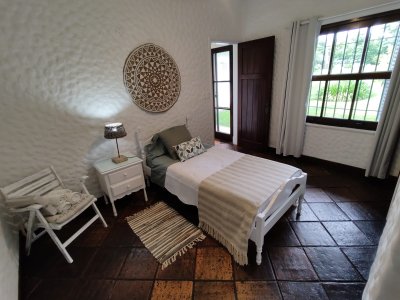 vende casa en la mejor zona de playa mansa, punta del este  - ngp29648c