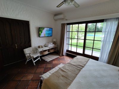 vende casa en la mejor zona de playa mansa, punta del este  - ngp29648c