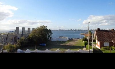 Chalet en venta con vista al mar en casco histórico de la Península.