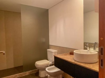 Impecable departamento, comodo e iluminado. - SPT11610A