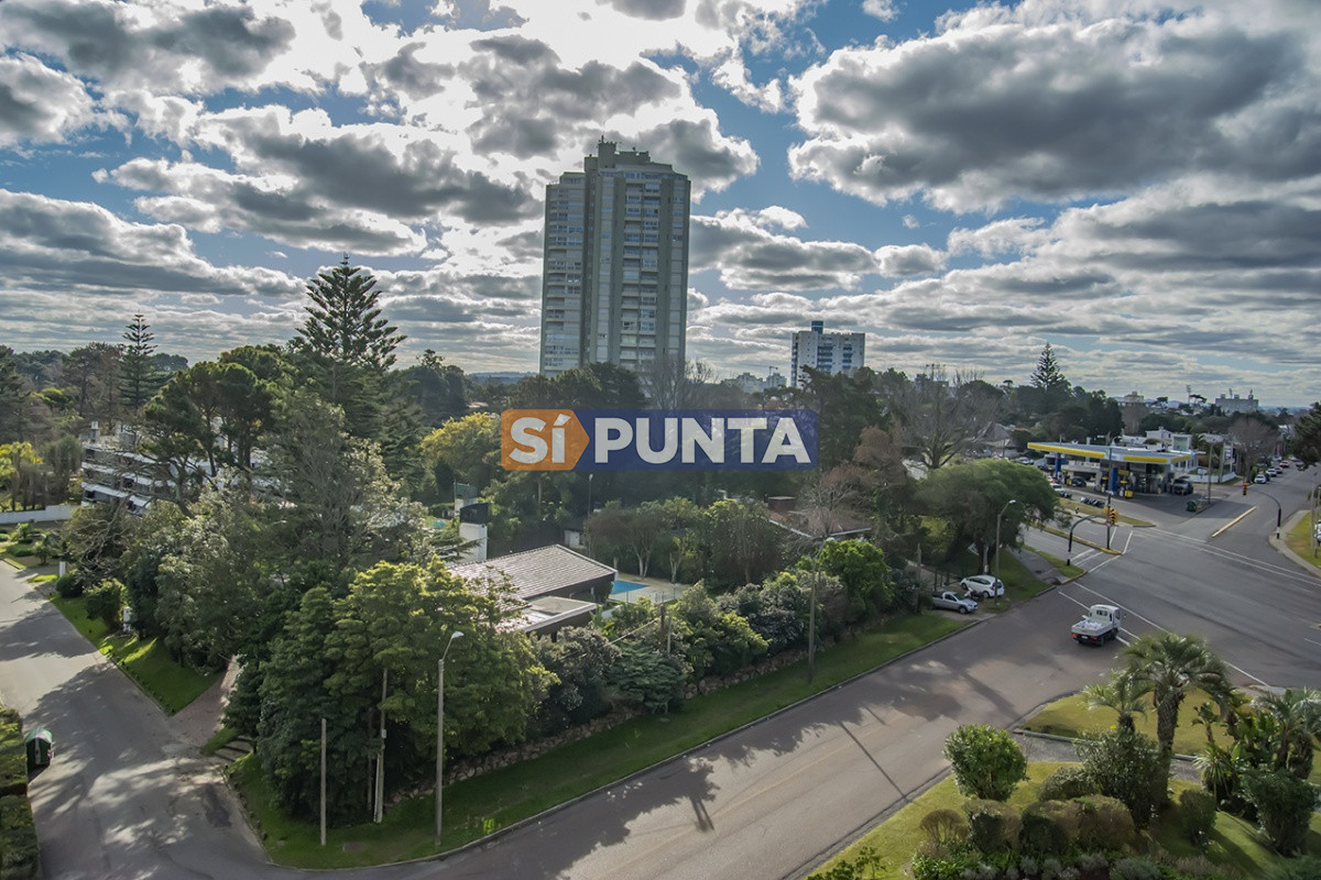 Venta Apartamento de 3 dormitorios en zona Roosevelt, Punta del Este. - SPT11730A