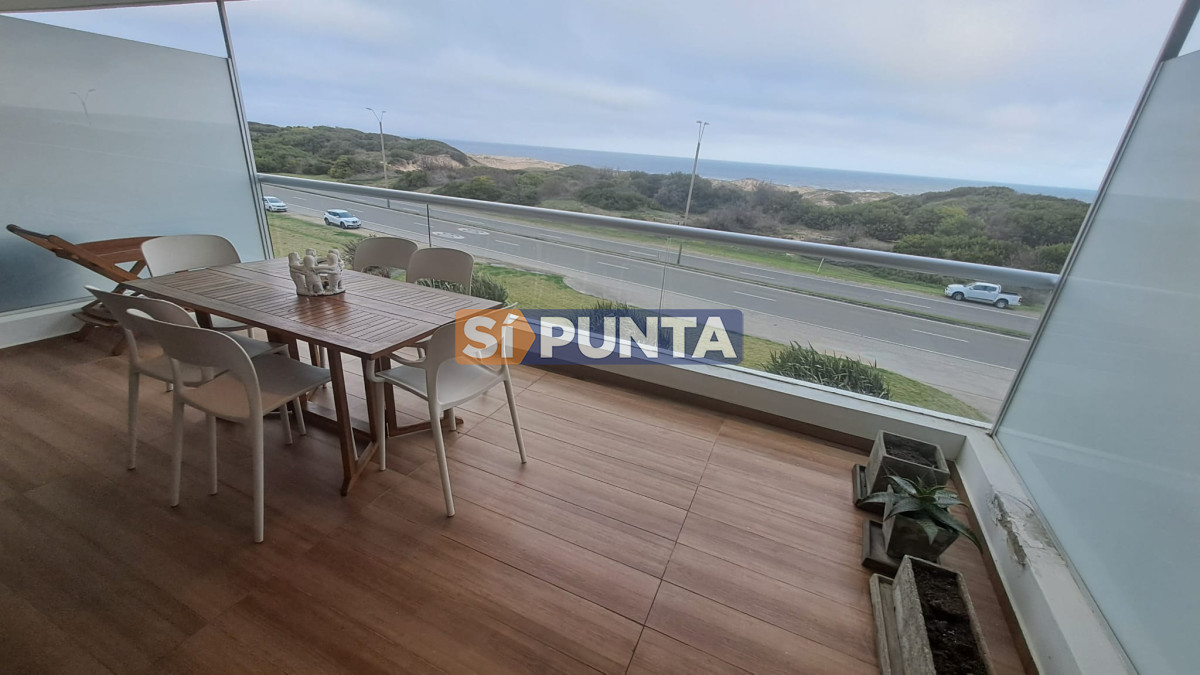 Alquiler de verano en Punta del Este 2 dormitorios frente al mar - SPT11292A