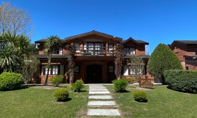 Casa ubicada en zona de paz y tranquilidad.