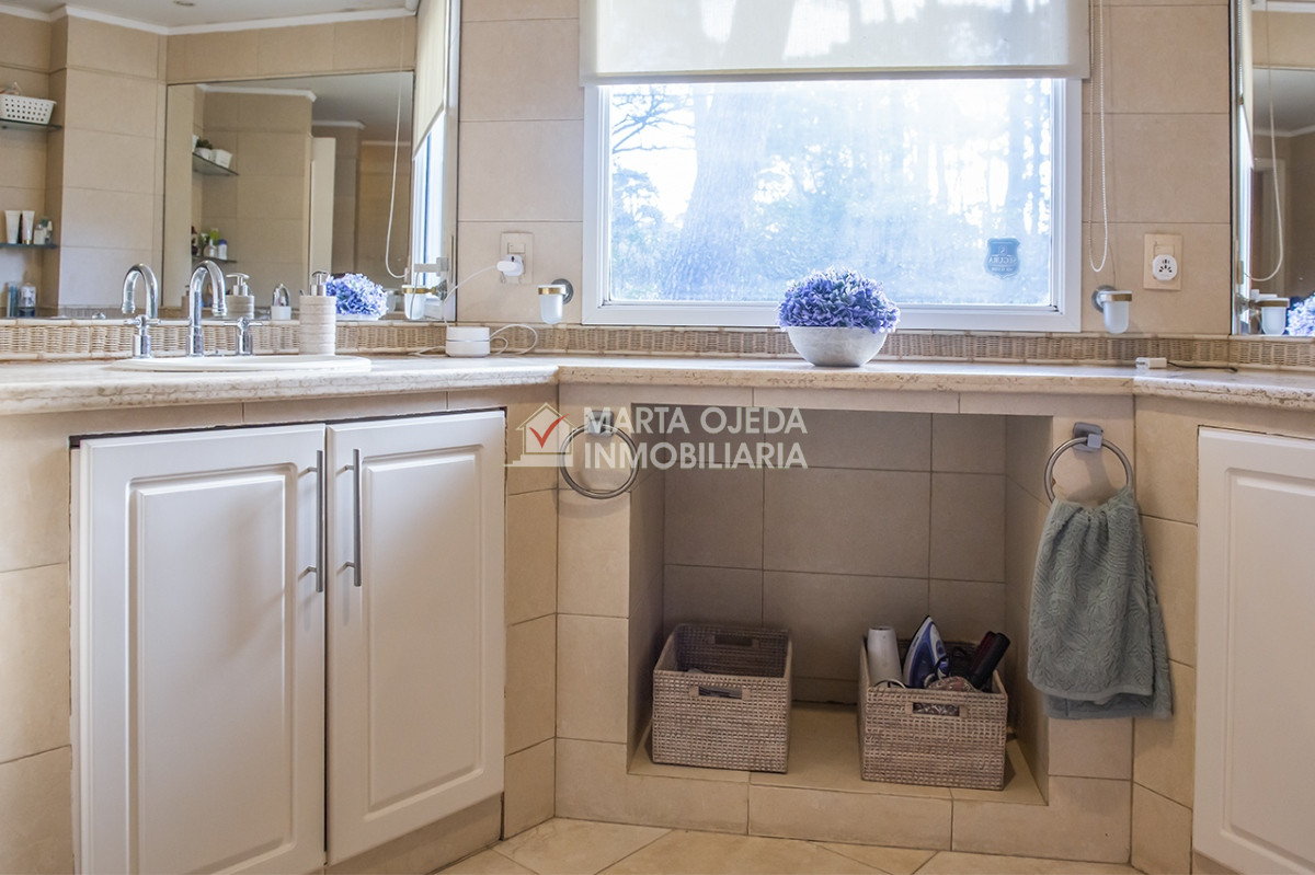 Casa ID.40896 - Casa en Venta de 4 dormitorios en San Rafael , Punta del este 