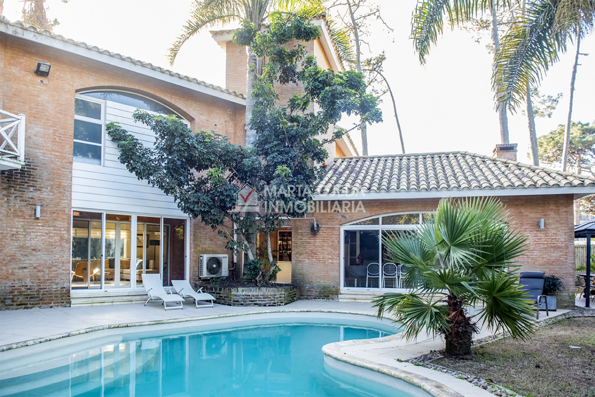Casa ID.40896 - Casa en Venta de 4 dormitorios en San Rafael , Punta del este 