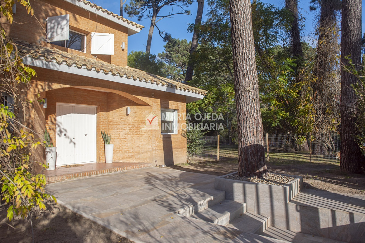 Casa ID.40896 - Casa en Venta de 4 dormitorios en San Rafael , Punta del este 