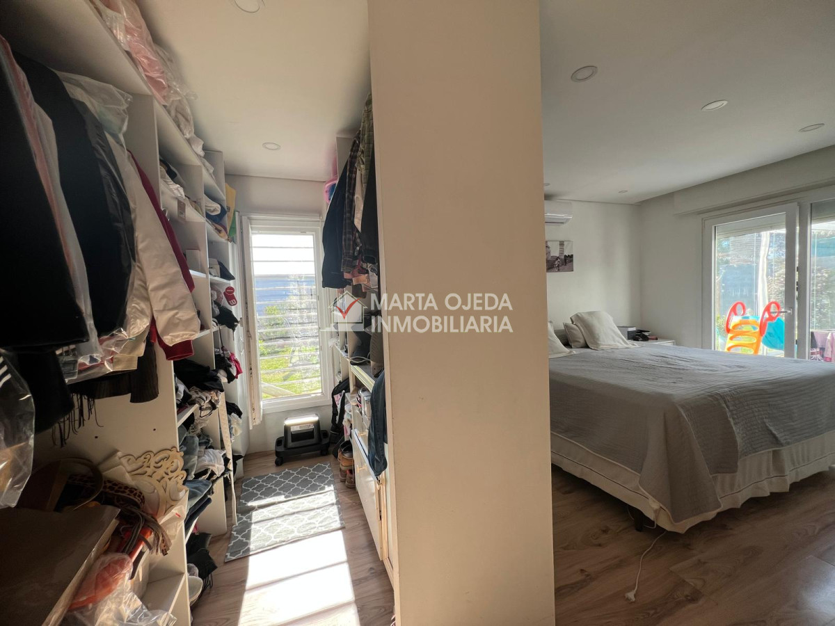 Casa ID.40970 - Vende casa de 3 dormitorios moderna en Maldonado, 