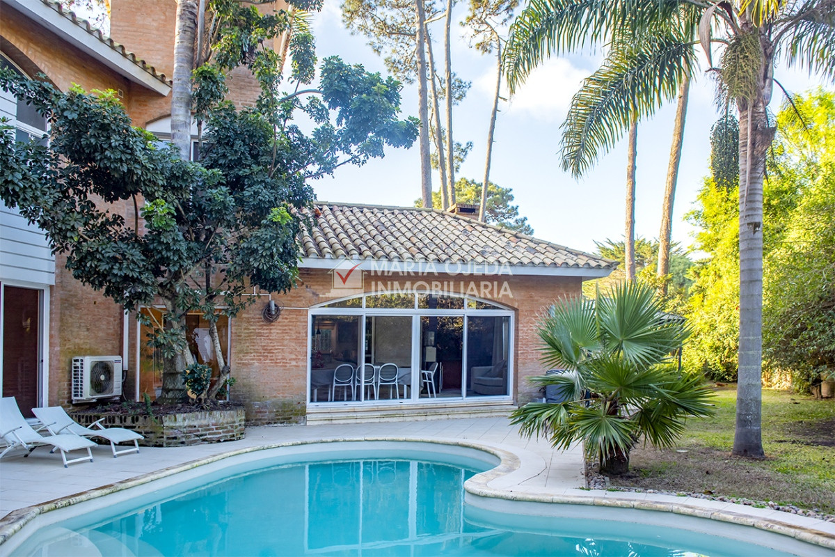 Casa ID.40896 - Casa en Venta de 4 dormitorios en San Rafael , Punta del este 