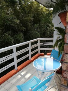 En venta apartamento de 2 dormitorios, con terraza. Cantegri, Punta del Este.