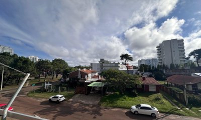 Departamento de 2 dormitorios con 2 baños en venta