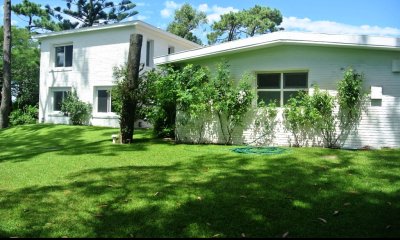 Casa en venta de 5 dormitorios a metros del mar