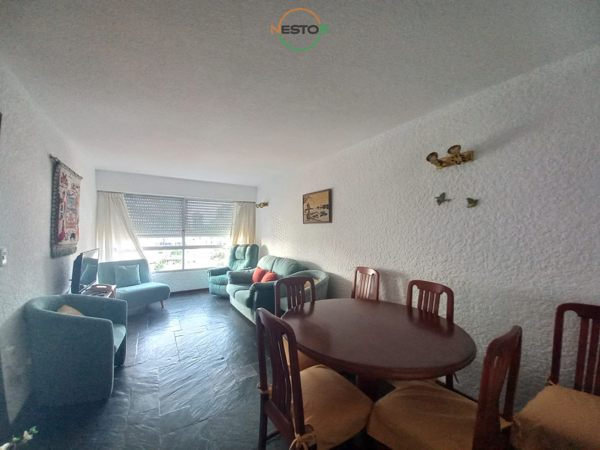 Apartamento ID.6131 - Impecable departamento, comodo e iluminado.