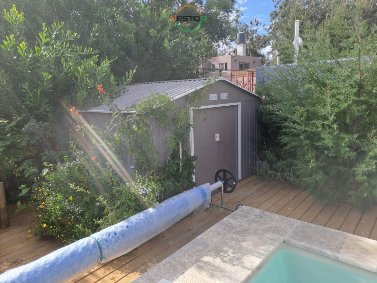 Casa ID.6534 - Vende casa impecable de 2 plantas, 3 dormitorios, parrillero y piscina, ubicada en Sauce de Portezuelo.