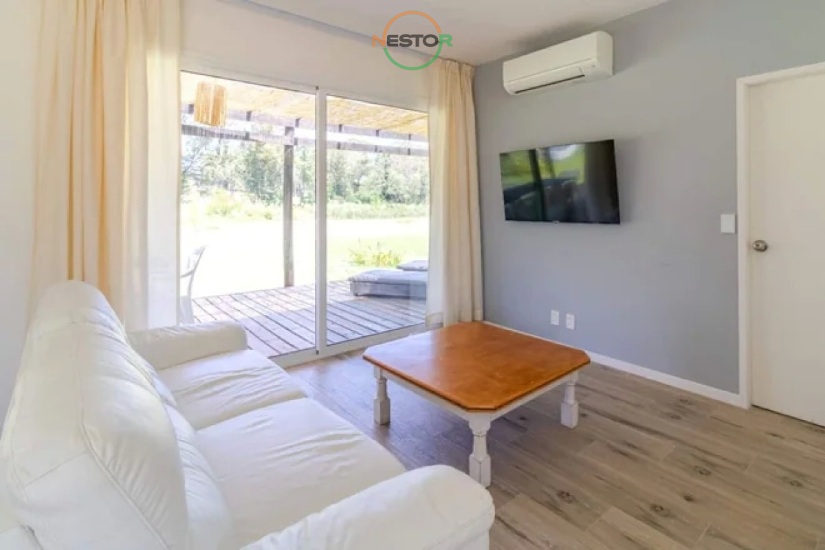 Casa ID.6457 - Vende casa en Punta Ballena de 2 dormitorios.