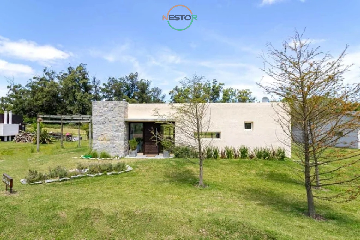 Casa ID.6457 - Vende casa en Punta Ballena de 2 dormitorios.