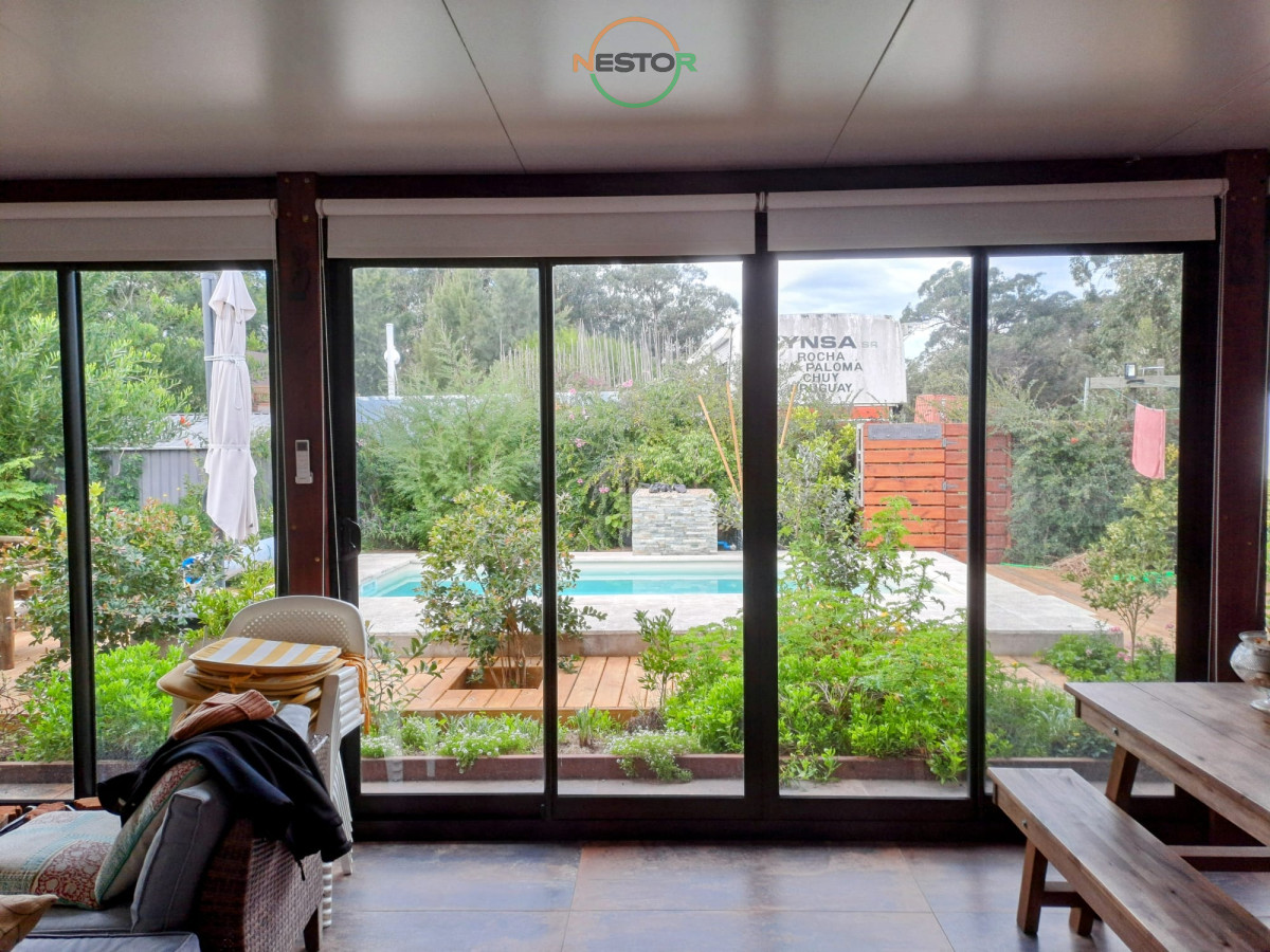 Casa ID.6534 - Vende casa impecable de 2 plantas, 3 dormitorios, parrillero y piscina, ubicada en Sauce de Portezuelo.