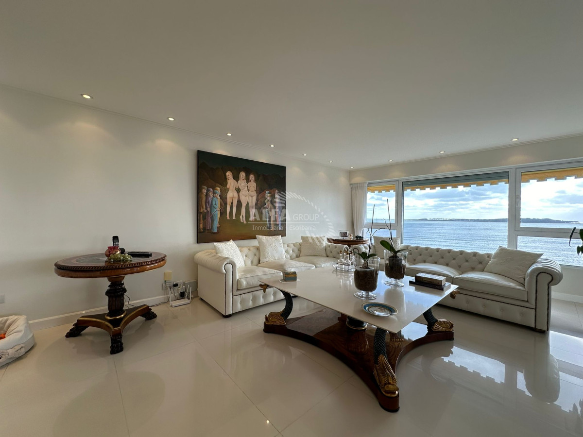 Apartamento ID.4503 - Departamento en venta, 3 dormitorios.     Playa Mansa