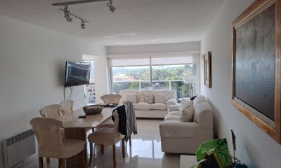 En venta Apartamento en Punta del Este- Brava de 2 dormitorios.